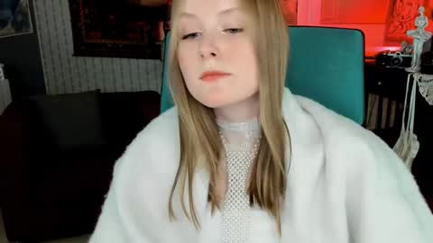 Snapshot of vivienleeigh chatting on 02/09/25, 07:09 Vivien online show from 02/09/25, 07:09