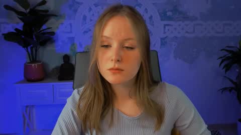 Snapshot of vivienleeigh chatting on 03/01/25, 09:07 Vivien online show from 03/01/25, 09:07