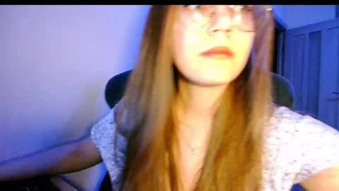 vivivivikkie online show from 04/30/26, 10:14