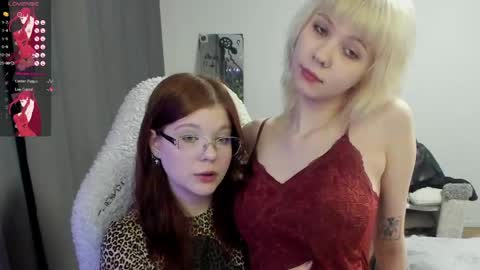 Snapshot of vivy_ chatting on 04/19/26, 07:27 chatur babes online show from 04/19/26, 07:27