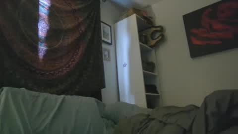 Snapshot of vixen1222 chatting on 06/16/26, 02:30 vixen1222 online show from 06/16/26, 02:30