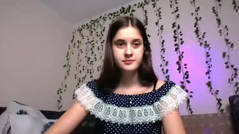 Vixen Lily online show from 12/20/24, 06:02