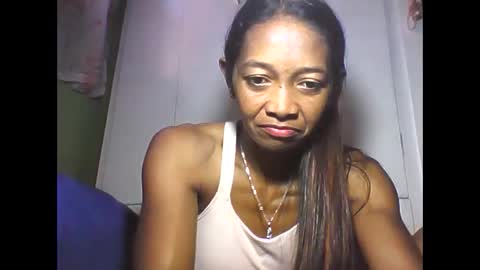 Snapshot of vixen_lina chatting on 05/02/26, 01:49 vixen_lina online show from 05/02/26, 01:49
