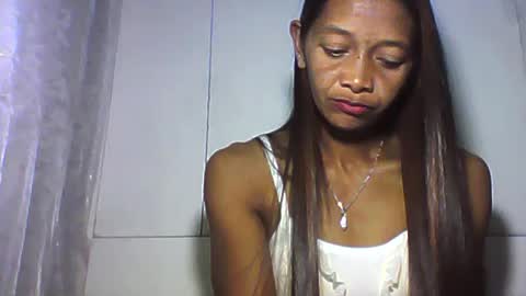 Snapshot of vixen_lina chatting on 06/27/26, 04:56 vixen_lina online show from 06/27/26, 04:56
