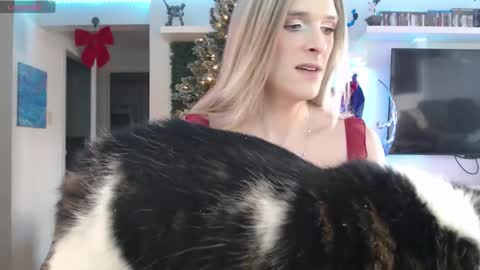 Vixen online show from 12/14/25, 06:23