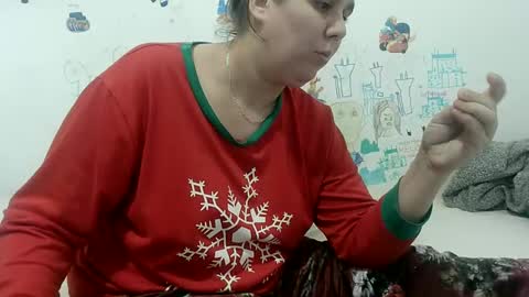 Snapshot of vixenbya chatting on 01/31/25, 12:51 vixenbya online show from 01/31/25, 12:51