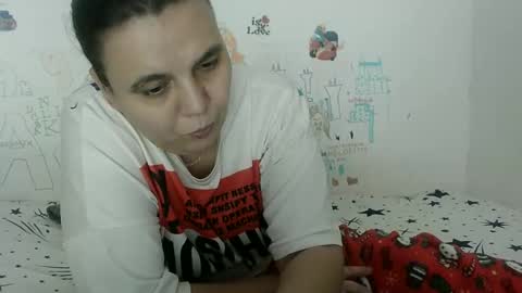 Snapshot of vixenbya chatting on 02/08/25, 11:55 vixenbya online show from 02/08/25, 11:55