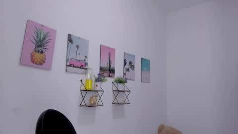 Snapshot of vixenlust17 chatting on 02/10/26, 02:59 vixenlust17 online show from 02/10/26, 02:59