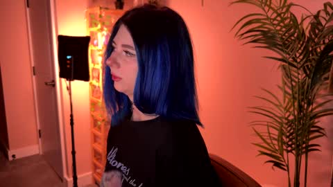 Snapshot of vixenp chatting on 01/15/26, 07:17 Polly Online mostly at 9pm-2am UK Time online show from 01/15/26, 07:17