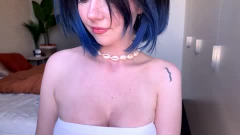 Snapshot of vixenp chatting on 05/24/26, 04:23 Polly Online mostly at 9pm-2am UK Time online show from 05/24/26, 04:23