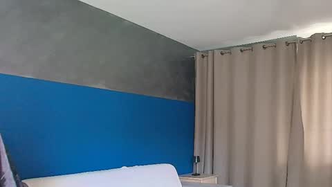 Snapshot of vixenvibesx chatting on 01/29/25, 10:27 vixenvibesx online show from 01/29/25, 10:27