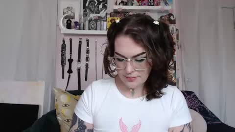 Snapshot of vixinvvitch chatting on 07/07/26, 04:44 VIXIN online show from 07/07/26, 04:44