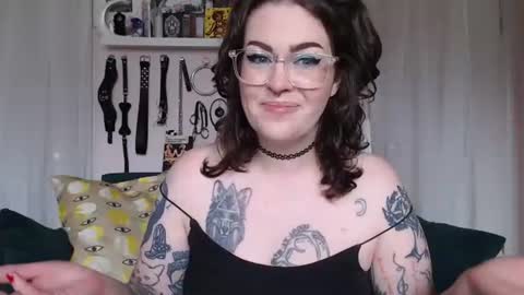 Snapshot of vixinvvitch chatting on 07/21/26, 04:42 VIXIN online show from 07/21/26, 04:42