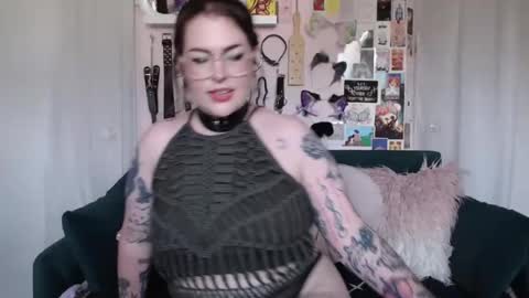 Snapshot of vixinvvitch chatting on 07/28/26, 06:20 VIXIN online show from 07/28/26, 06:20