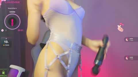 Snapshot of vlad1zy chatting on 01/14/25, 05:12 Vlada online show from 01/14/25, 05:12