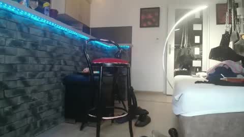 vladika021 online show from 10/04/25, 01:25