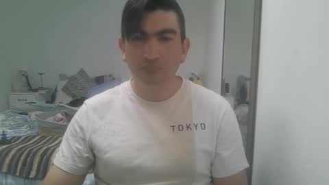 Snapshot of vladir_9 chatting on 11/11/25, 07:58 vladir_9 online show from 11/11/25, 07:58