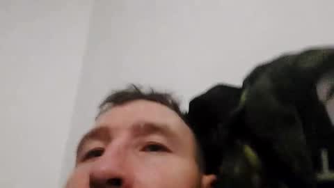 Snapshot of vladumyr chatting on 12/20/25, 10:28 vladumyr online show from 12/20/25, 10:28