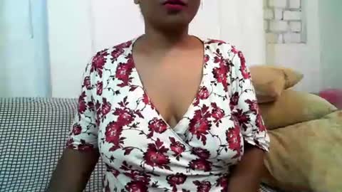 voagelle online show from 01/19/25, 02:38