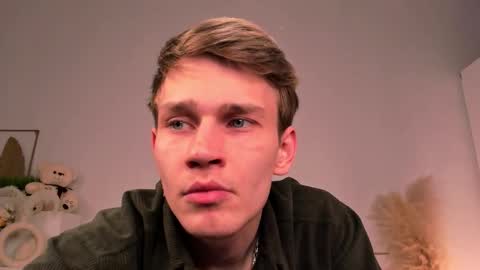 Snapshot of volan_starts chatting on 03/01/26, 12:07 Dan online show from 03/01/26, 12:07