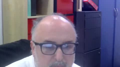 Snapshot of volpi72 chatting on 03/19/26, 06:23 volpi72 online show from 03/19/26, 06:23