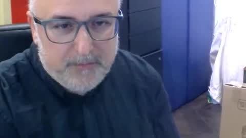 Snapshot of volpi72 chatting on 04/11/26, 12:31 volpi72 online show from 04/11/26, 12:31