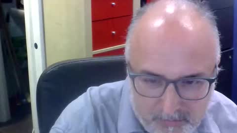 Snapshot of volpi72 chatting on 04/23/26, 06:21 volpi72 online show from 04/23/26, 06:21