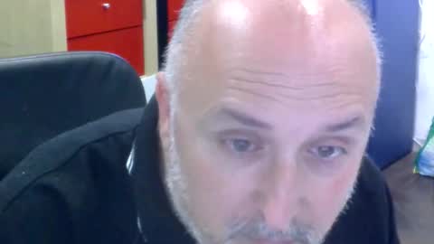 Snapshot of volpi72 chatting on 05/18/26, 05:30 volpi72 online show from 05/18/26, 05:30
