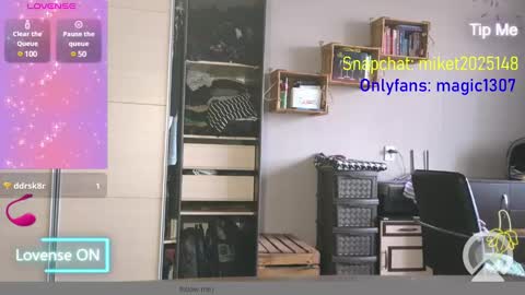 Volshebnik1302 online show from 03/11/25, 12:28