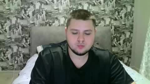 Volshebnik1302 online show from 10/28/25, 07:38