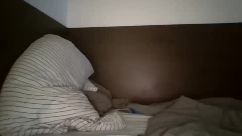 Snapshot of voluptas99 chatting on 04/26/26, 09:34 Lukas online show from 04/26/26, 09:34