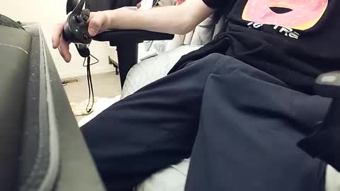 Snapshot of vonaris chatting on 02/03/25, 03:53 Vonaris online show from 02/03/25, 03:53