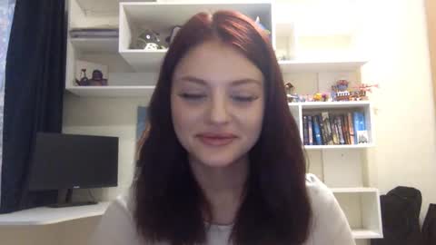 Snapshot of vondalorensen chatting on 09/19/25, 01:56 vondalorensen online show from 09/19/25, 01:56