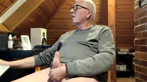 Snapshot of vonrex1 chatting on 01/11/25, 04:36 heinz online show from 01/11/25, 04:36