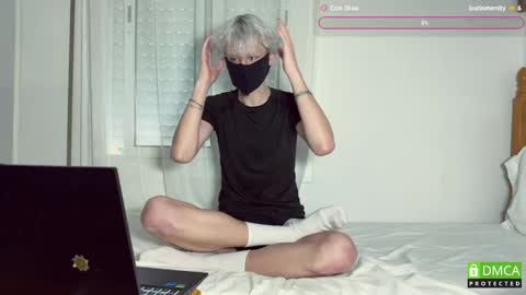Snapshot of vornyx chatting on 05/08/26, 11:59 vornyx online show from 05/08/26, 11:59