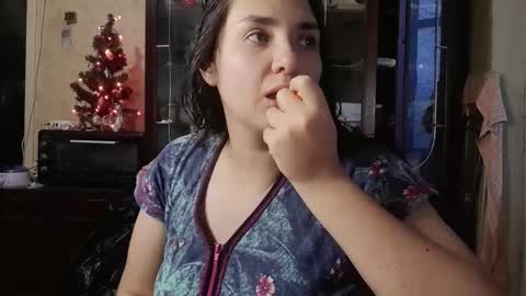 voulezvous_angel online show from 12/18/25, 05:57