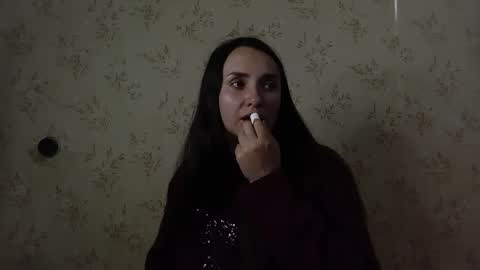 Snapshot of voulezvous_angel chatting on 04/07/26, 05:24 voulezvous_angel online show from 04/07/26, 05:24