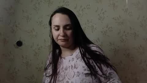 Snapshot of voulezvous_angel chatting on 04/14/26, 06:14 voulezvous_angel online show from 04/14/26, 06:14