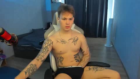 Snapshot of vova_belkin_ chatting on 09/15/25, 09:09 vova online show from 09/15/25, 09:09