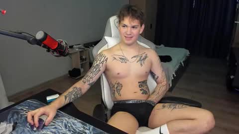 Snapshot of vova_belkin_ chatting on 11/08/25, 10:26 vova online show from 11/08/25, 10:26