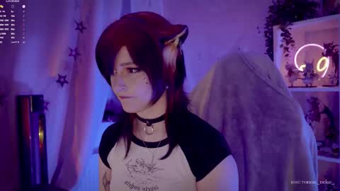 Snapshot of vronnier chatting on 10/02/25, 04:25 vronnier online show from 10/02/25, 04:25