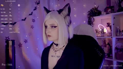 Snapshot of vronnier chatting on 12/02/25, 02:56 vronnier online show from 12/02/25, 02:56