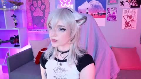 Snapshot of vronnier chatting on 04/15/26, 03:41 vronnier online show from 04/15/26, 03:41