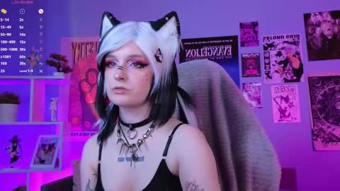 Snapshot of vronnier chatting on 05/14/26, 04:14 vronnier online show from 05/14/26, 04:14