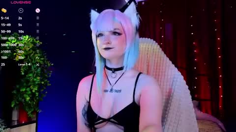 Snapshot of vronnier chatting on 06/12/26, 11:31 vronnier online show from 06/12/26, 11:31