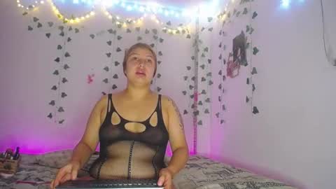 vsleyandlunaper online show from 06/16/26, 02:03