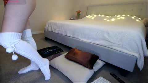 Snapshot of vsunshiny chatting on 02/16/25, 07:49 Sunshiny online show from 02/16/25, 07:49