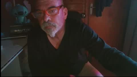 oscar online show from 10/30/25, 07:25