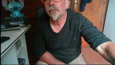 oscar online show from 11/01/25, 01:24