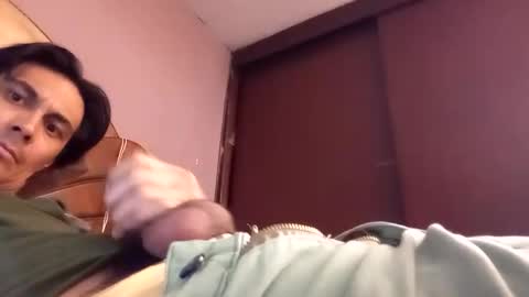 Snapshot of vujadetr chatting on 10/16/25, 06:42 vujadetr online show from 10/16/25, 06:42